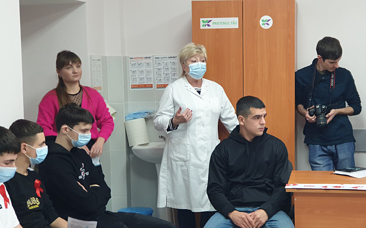 continuat activităţi de informare, educare şi comunicare privind prevenirea SIDA