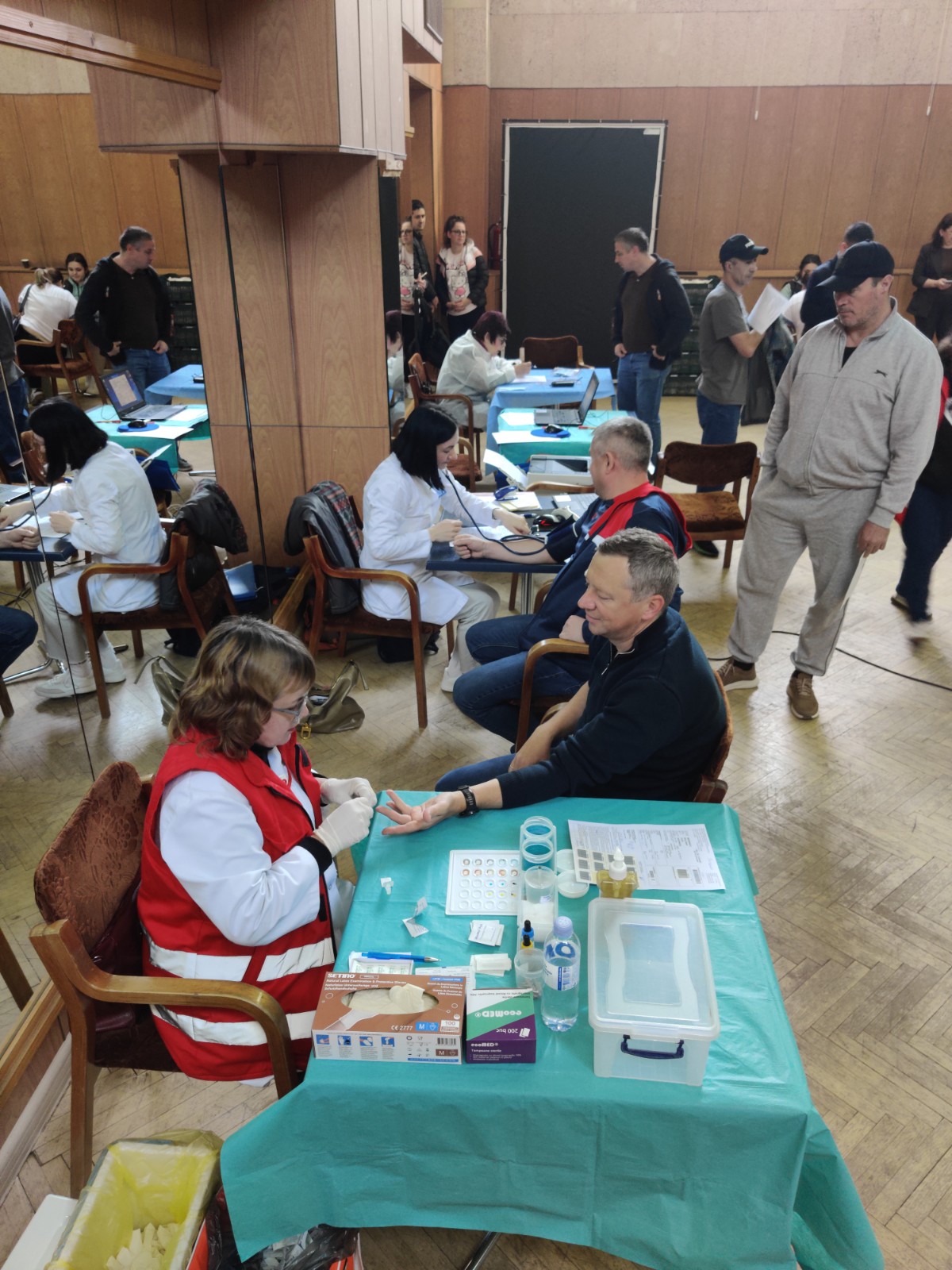 Ziua de donare voluntară a sângelui; blood donor;