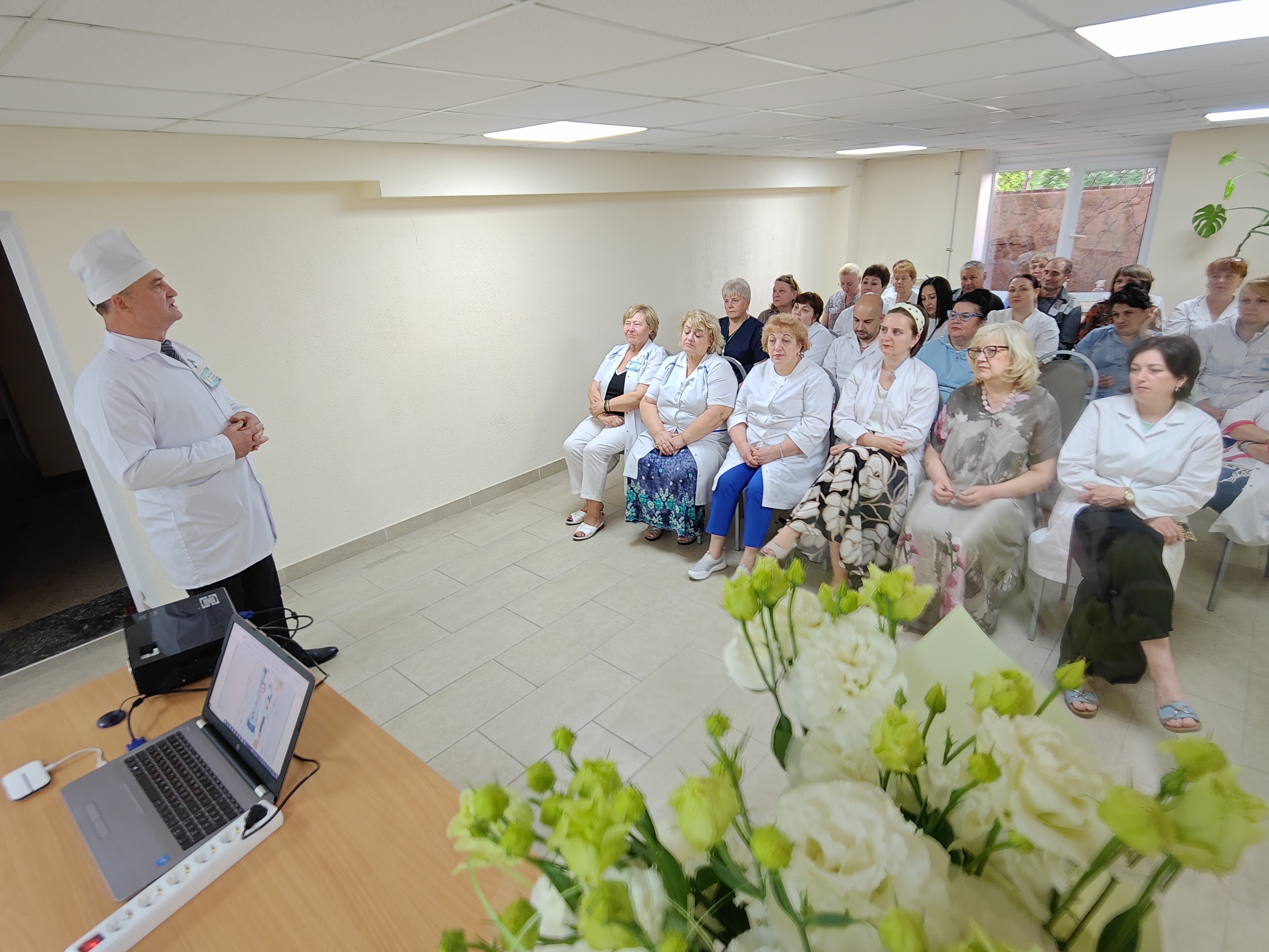 Ședință solemnă dedicată Zilei Lucrătorului Medical și a Farmacistului
