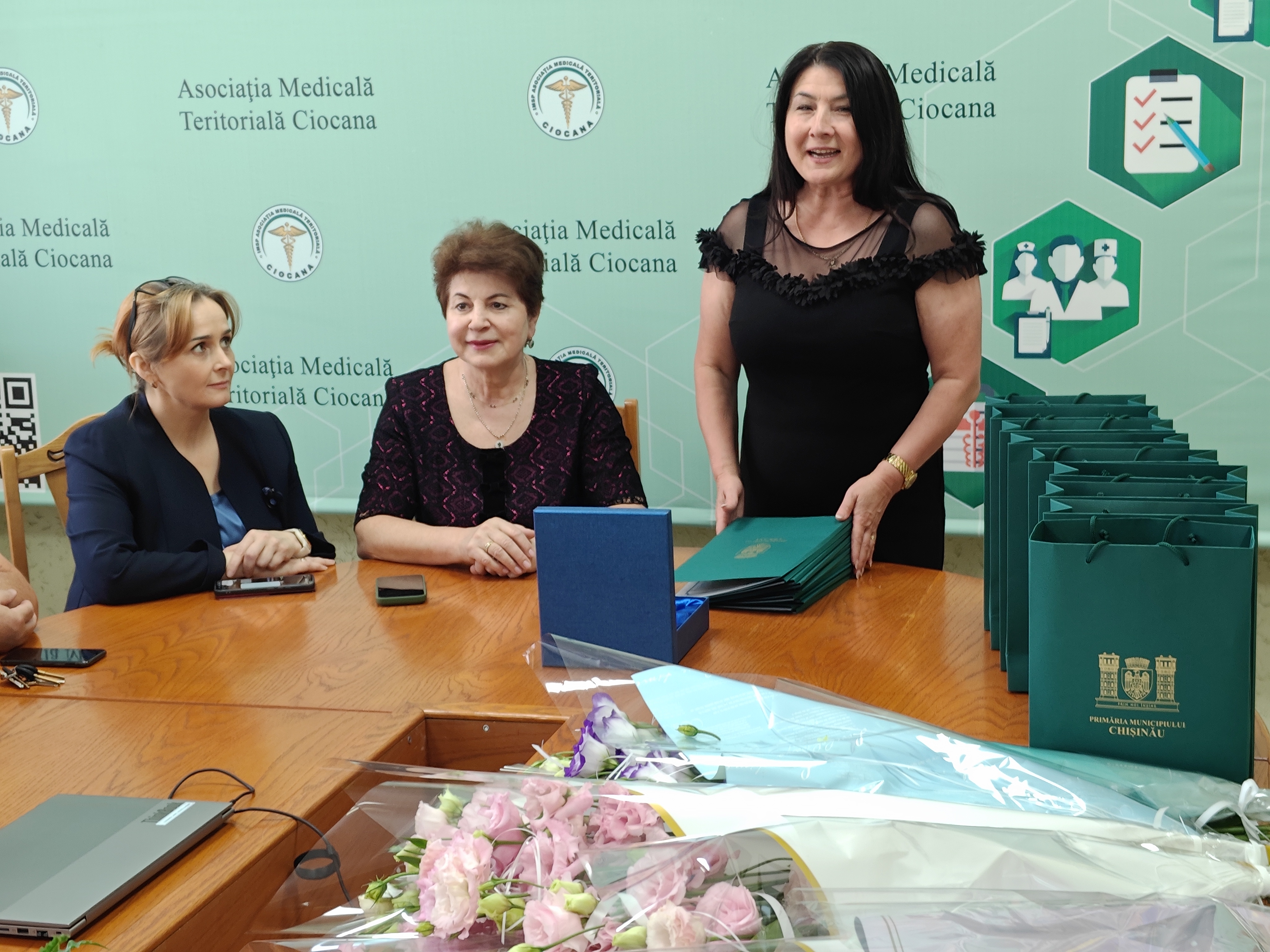 Ședință solemnă dedicată Zilei Lucrătorului Medical și a Farmacistului