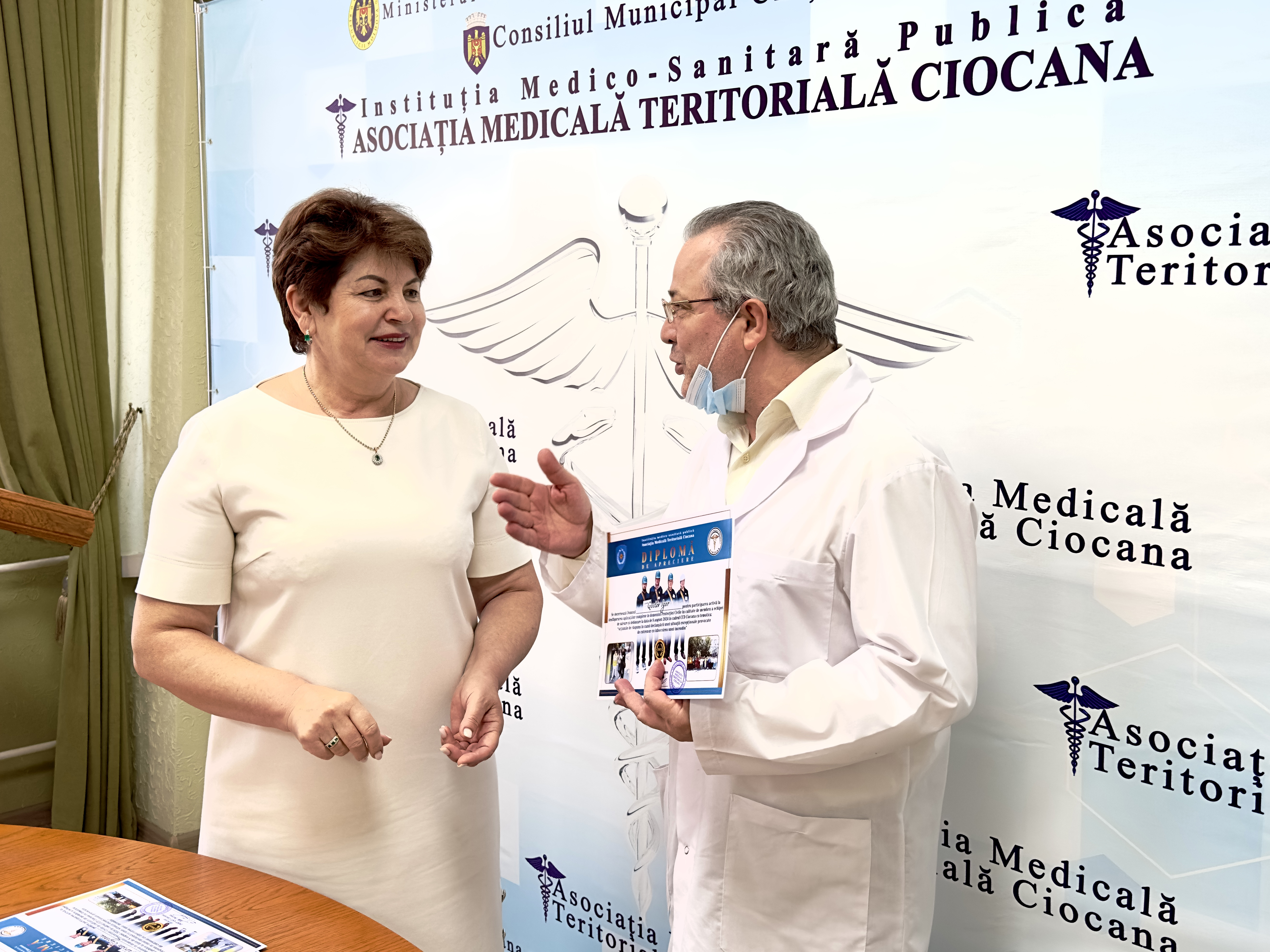 diplome de merit participantii implicati in exercitiul de simulare privind declansarea unei situatii exceptionale