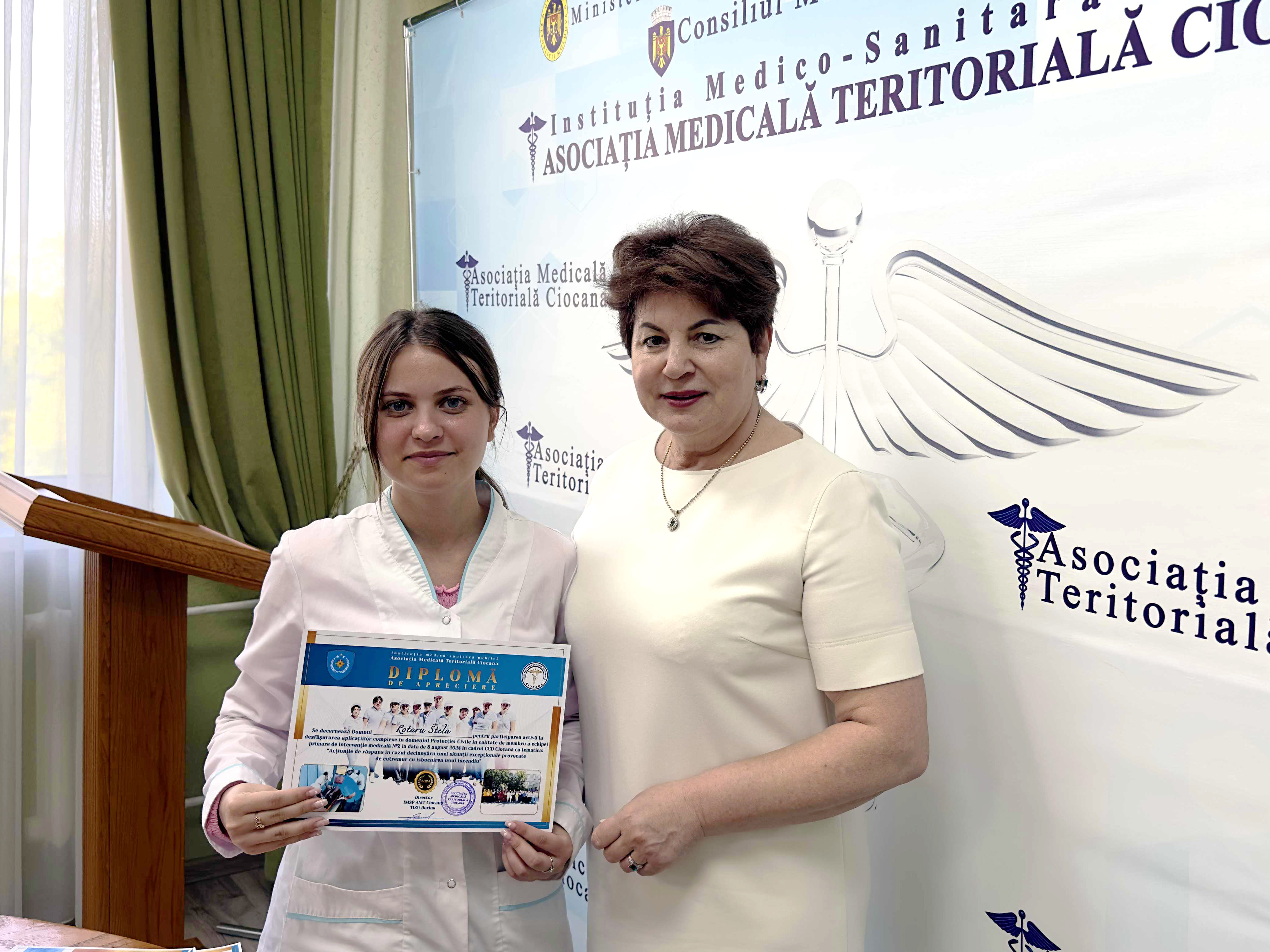 diplome de merit participantii implicati in exercitiul de simulare privind declansarea unei situatii exceptionale