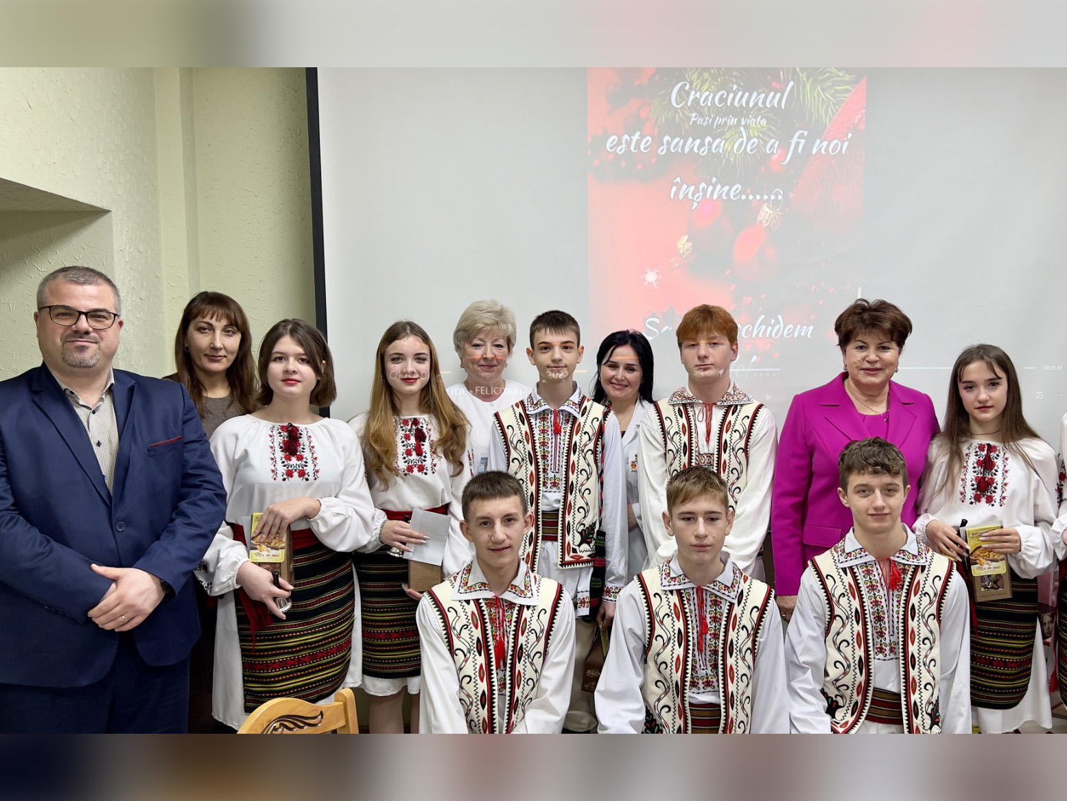 Felicitarea colectivuli imsp amt ciocana cu sarbatorile de iarna