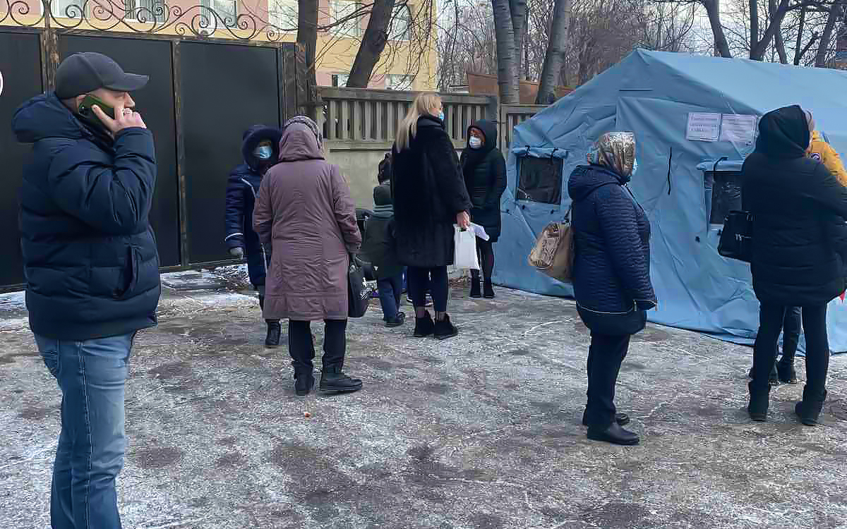 Instalarea punctelor mobile de testare rapida la infecția SARS CoV2 IMSP AMT Ciocana