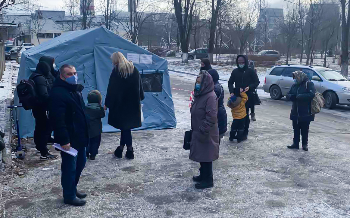 Instalarea punctelor mobile de testare rapida la infecția SARS CoV2 IMSP AMT Ciocana