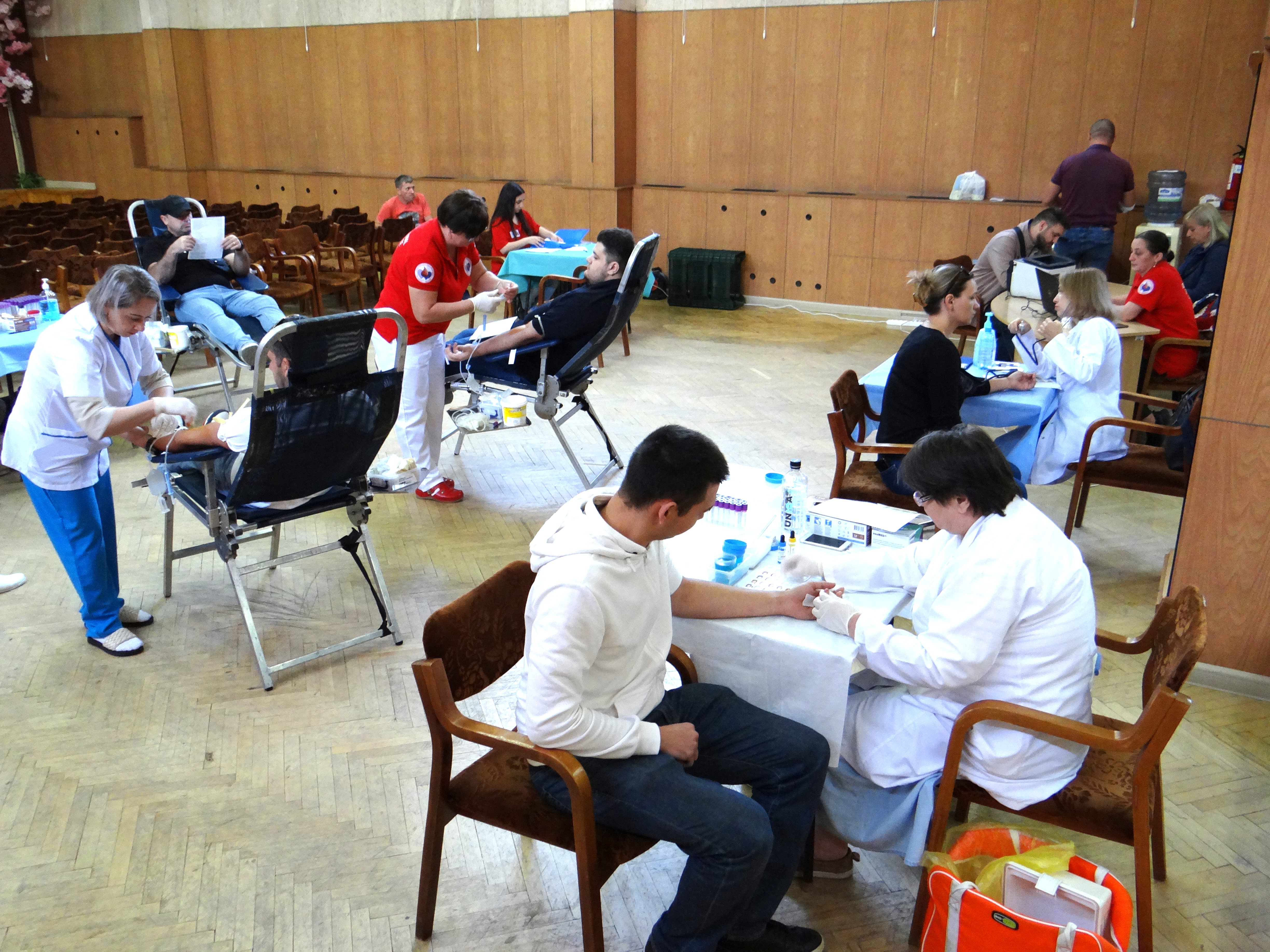 Ziua de donare voluntară a sângelui; blood donor;