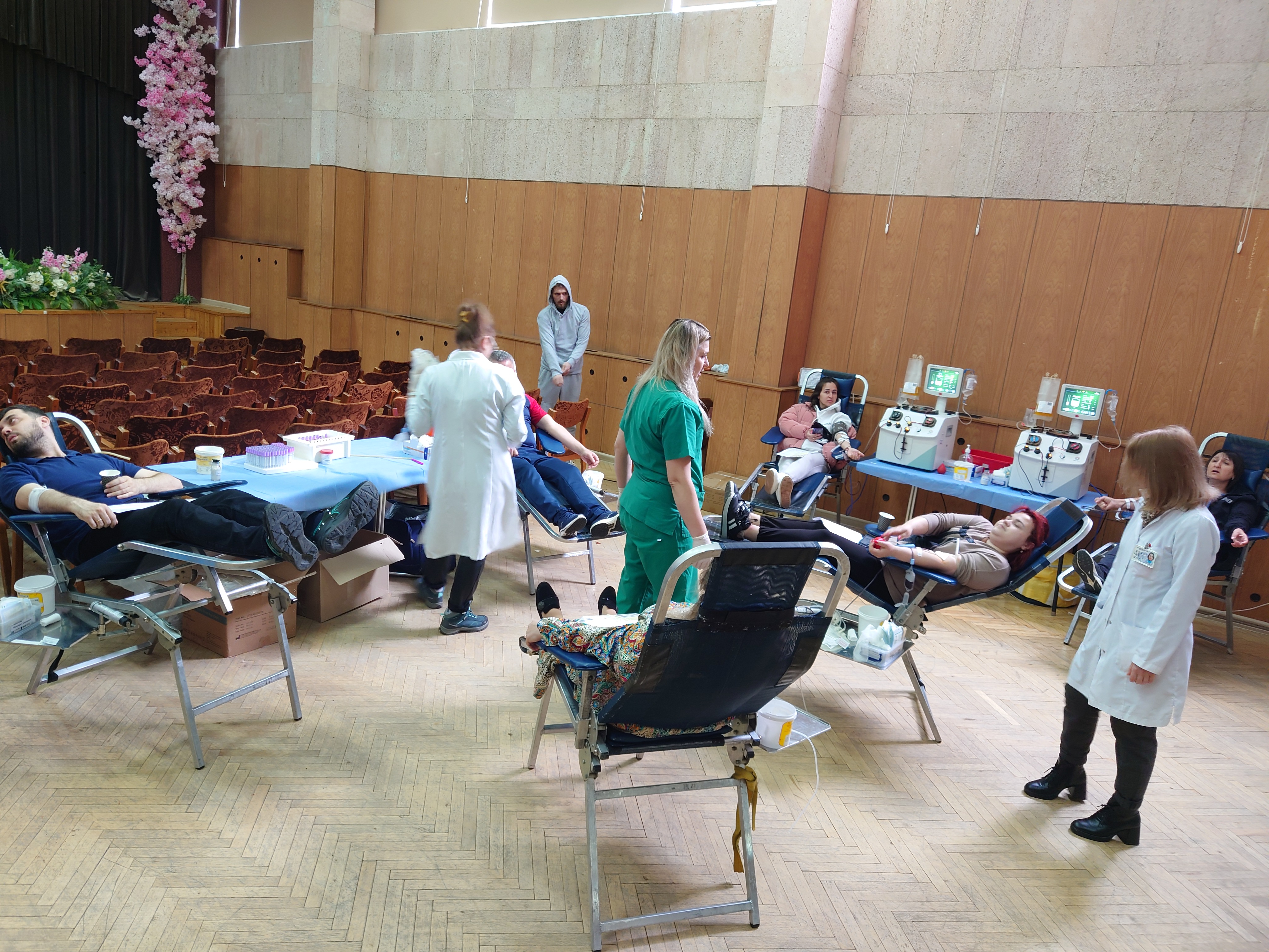 Ziua de donare voluntară a sângelui; blood donor;
