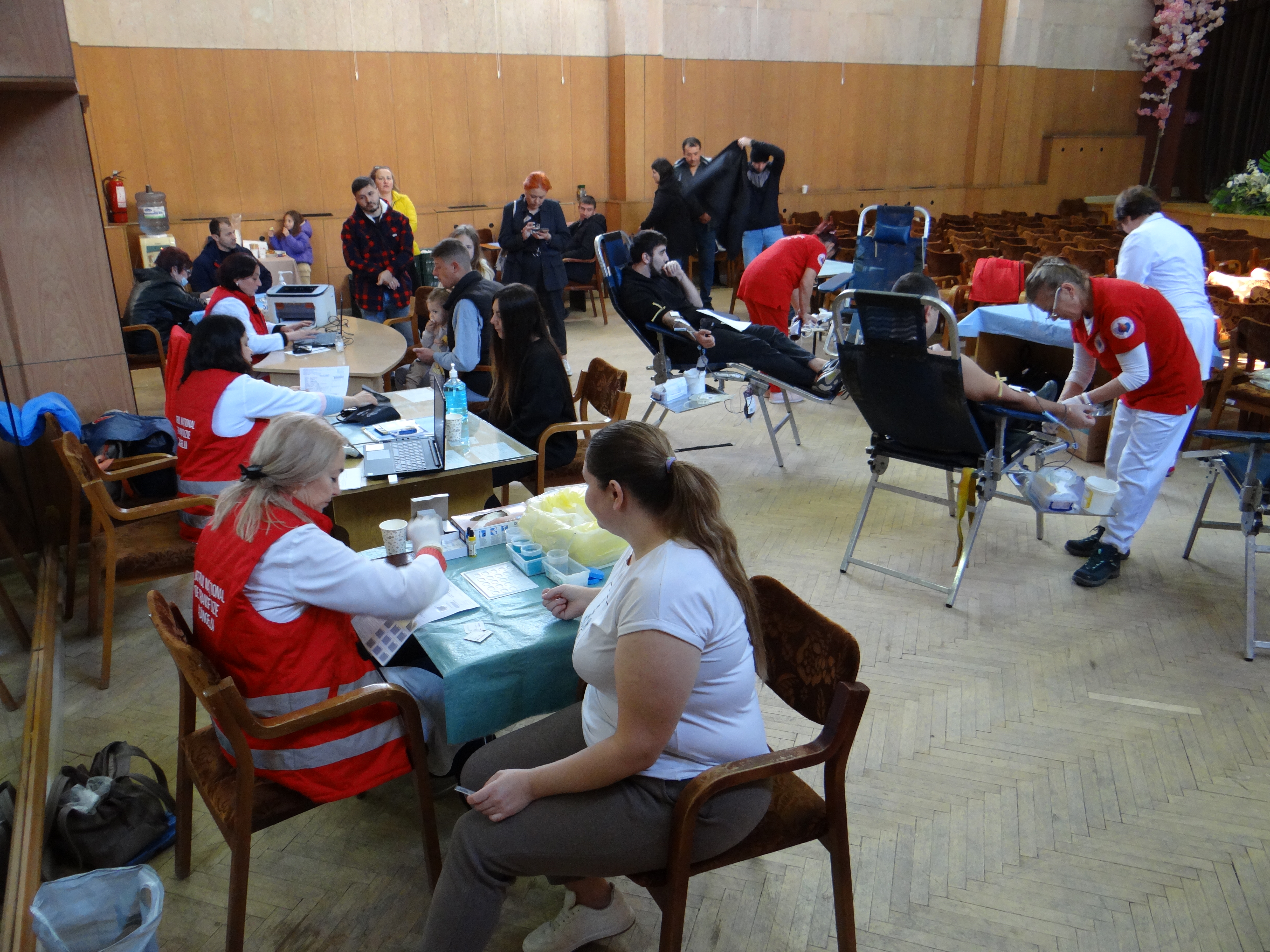 Ziua de donare voluntară a sângelui; blood donor;